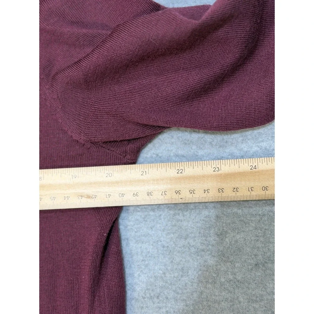 Banana Republic Mens M Burgundy 100% Merino Wool Crew Neck Sweater